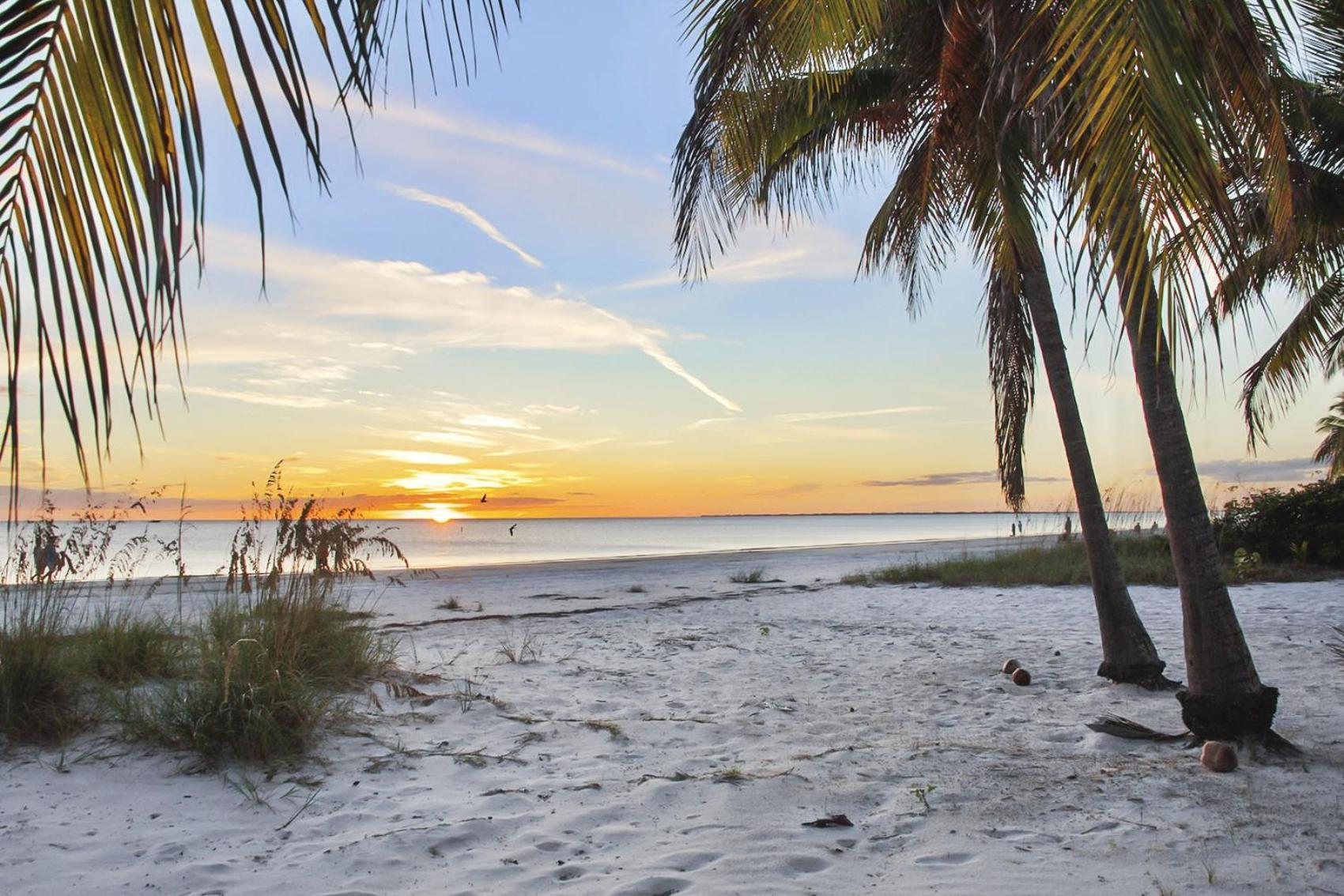 The Nellie By Sun Palace Vacations Villa Fort Myers Beach Exterior photo